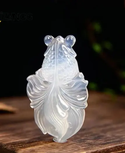 Natural Agate Chalcedony Goldfish Pendant Hand Carved Chalcedony Gold Fish Lucky Blessing Necklace Pendant Fine Jewelry 1