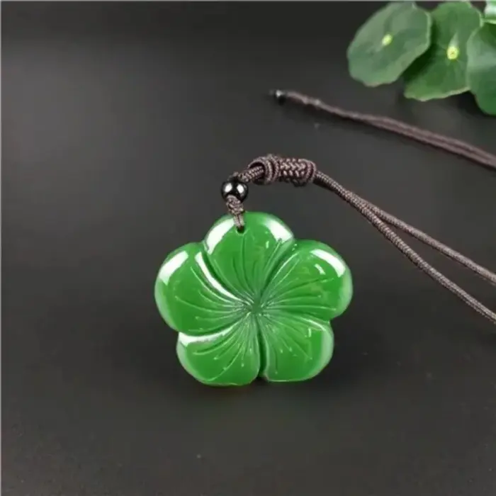 Natural Green Chinese Jade Clover Pendant Necklace Fashion Accessories Charm Jewelry Carved Amulet Gifts for Her Women Men 1 Natural Green Chinese Jade Clover Pendant Necklace Fashion Accessories Charm Jewelry Carved Amulet Gifts for Her Women Men 1