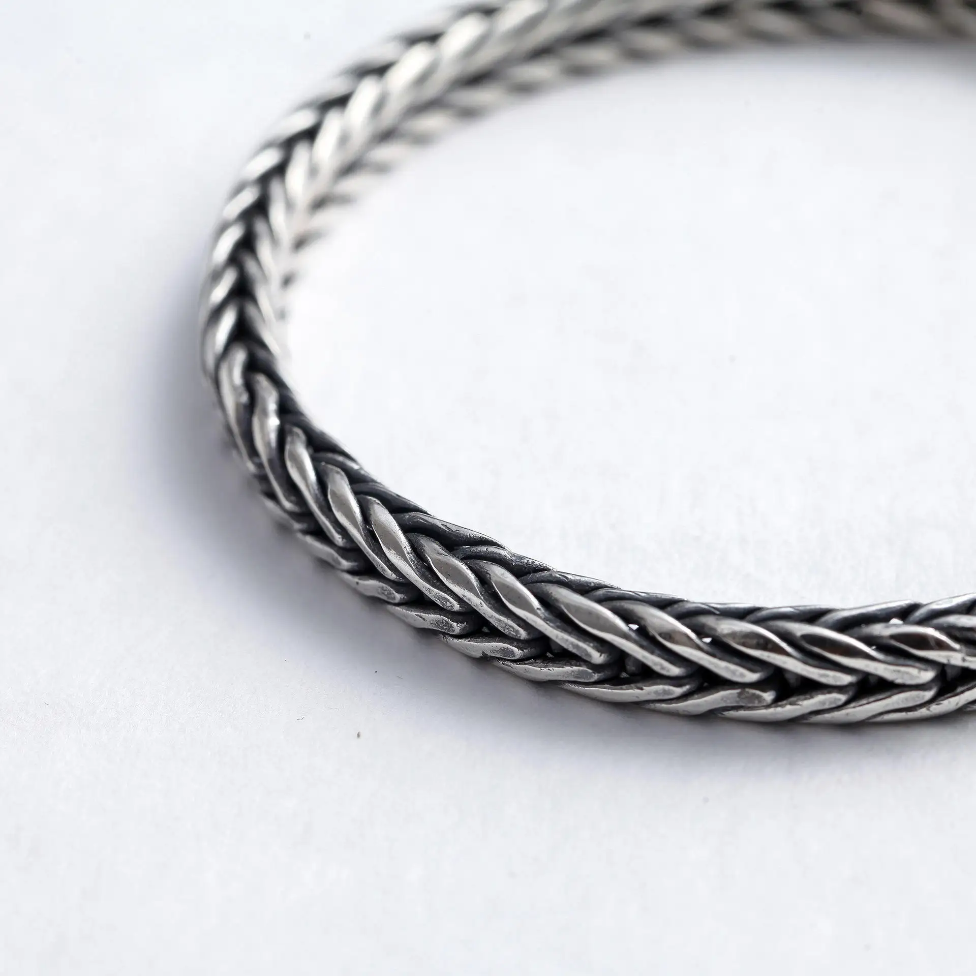 S925 Silver Factory Price handwoven vintage overbearing style personality keel bracelet men's and women's fashion jewelry gift