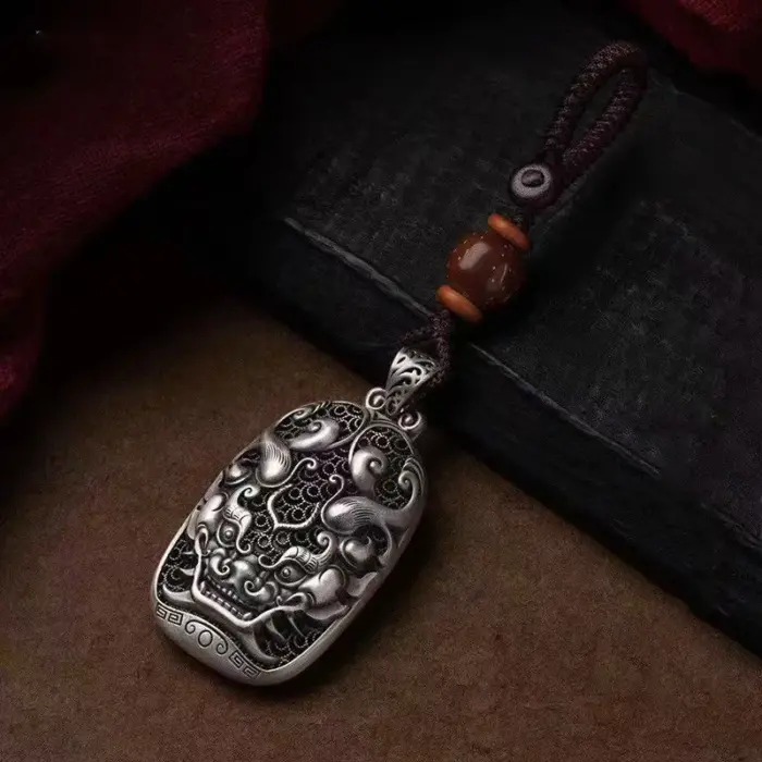 Lucky Pixiu Amulet Chinese Feng Shui Jewelry for Attracting Wealth Warding Off Evil Boosting Luck Pendant Keychain Car Decor 2