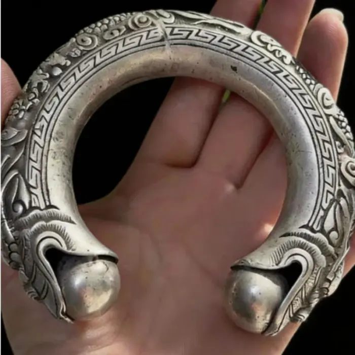 Mai Chuang/Tibetan Silver Chinese Zodiac Embossed Dragon and Phoenix Bangle Accessories Exquisite for Men and Women Couple Gift 2