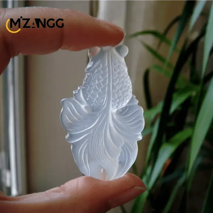 Natural Agate Chalcedony Goldfish Pendant Hand Carved Chalcedony Gold Fish Lucky Blessing Necklace Pendant Fine Jewelry 3