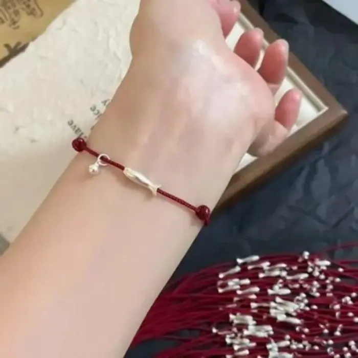 Meaningful Handwoven Red Thread Silver Fish Couples Bracelet Chinese Zodiac Year Luck Charm Best Friend Friendship Gift Idea 4 Meaningful Handwoven Red Thread Silver Fish Couples Bracelet Chinese Zodiac Year Luck Charm Best Friend Friendship Gift Idea 4