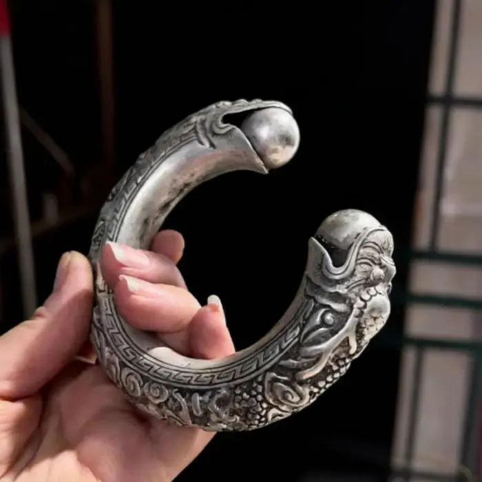 Mai Chuang/Tibetan Silver Chinese Zodiac Embossed Dragon and Phoenix Bangle Accessories Exquisite for Men and Women Couple Gift 1