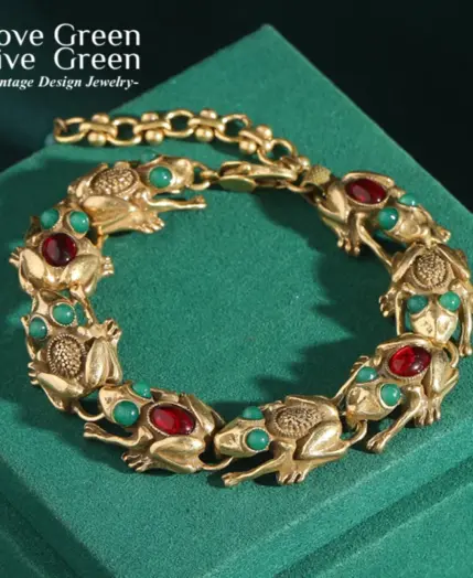 Vintage Jewelry Lucky Toad Bracelets For Women Green Red Agate Antique Gold Color Charm 2025 Accessories Mothers Day Gift New 1